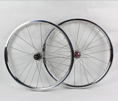 复古与性能的融合 20*451小公路车轮组搭配电镀28孔久裕培林花鼓A171S与铁路的骑行魅力